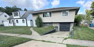 Spacious 3-Bedroom 2 Bath Home in Gary Gallery 1