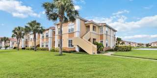 2/2 condo available now at the Villagio for annual lease Gallery 1