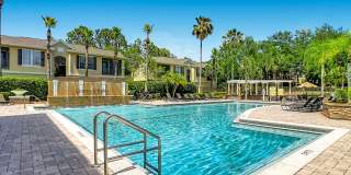 Beautiful 2BR Condo in Desirable Courtney Palms Gallery 10