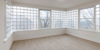 Sheffield Court Gallery 25