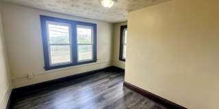 Three bedroom one bathroom home for rent Gallery 13