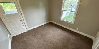 Charming 3 Bedroom Home Near East Toledo & Downtown Gallery 10