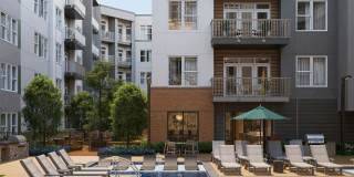 Link Apartments® Lake Park Gallery 11