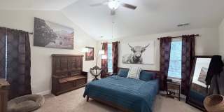 4 Bedroom house minutes from Haymont! Gallery 18