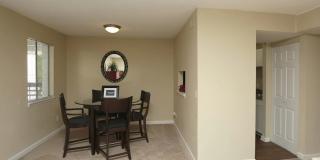 Broadmoor Apartments at West Columbia Gallery 19