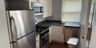 864 Bellevue Circle Southeast - Unit 1 Gallery 3