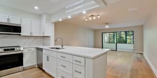 Charming 2BR Condo in Bradenton Gallery 1