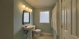 215 Stephens Street Gallery 11