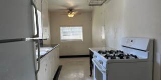 1115 S Maple Gallery 16