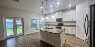 4/3/2 HOME IN EDINA GARDEN OF EDEN Gallery 6