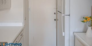 915 N Wilton Pl Gallery 12