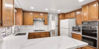 Spacious 3-Bedroom Home In the Community of Montecito, Rancho San Diego! Gallery 7