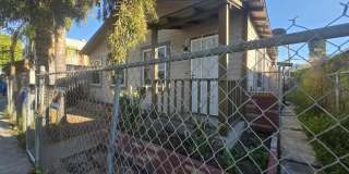 2661 Commercial Street Gallery 18