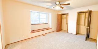 Prime Edmond Location | 3-Bed Duplex Near Boulevard & Broadway Gallery 12