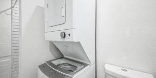 4 weeks of free rent! - Studio Near Grand Canyon University with washer/dryer! Gallery 17