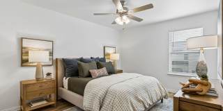 LyvWell at Harmony Gallery 15