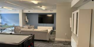 200 LOMBARD Gallery 17