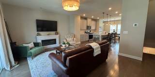 Modern 3-Level Townhome for Rent | Prime SW Charlotte Location Gallery 9