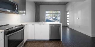 EVIVA On Cherokee Gallery 73