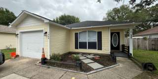 1046 Simpson Street Gallery 1