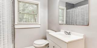 3 Bedroom Brick Ranch on Basement/5 Min Drive to Downtown Atlanta Gallery 15
