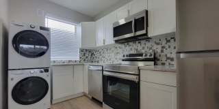 1315 Ne Miami Ct Gallery 1