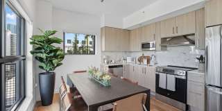 ATLANTIC SQUARE Gallery 6