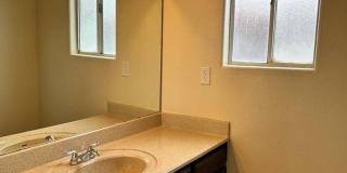 4504-4598 W Palo Alto Ave. Gallery 81