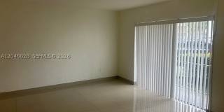 10395 N Kendall Dr Gallery 1