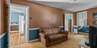 26 Perry Street Gallery 7