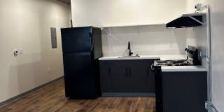 1060 Bishop Gallery 17