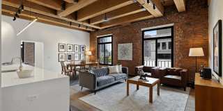 Seattle Quilt Building Gallery 1