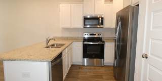 3-Bedroom Townhome - Admiral's Quarters Gallery 5
