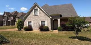 Spacious, Remodeled Home in Cordova Gallery 1