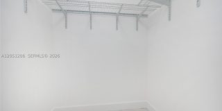 1621 S Treasure Dr Gallery 28