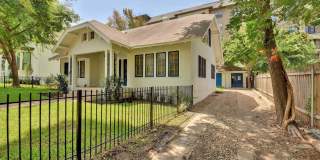 6/3 *West Campus* Walk to UT 6/3 *West Campus* Walk to UT Gallery 3