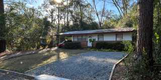 4/2 with additional office Gallery 4
