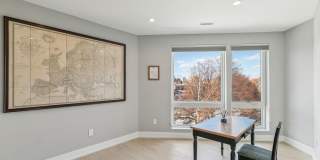 527 BROWN Street Gallery 26