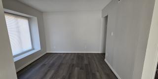 8045 North 32nd Lane Gallery 6