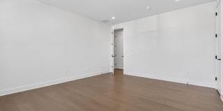 861 N MANCHESTER Street Gallery 61