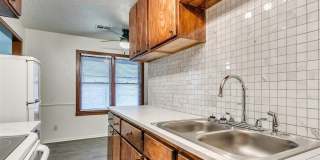 217 E Daws Street Gallery 7
