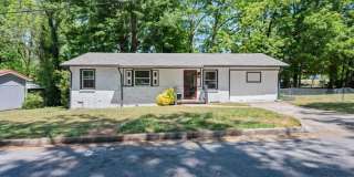 100 Pine Circle Gallery 1