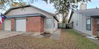 Lovely 2-story | 2-bedroom | 2-bath duplex | Balcony off Primary Bedroom! | Great location! Gallery 1