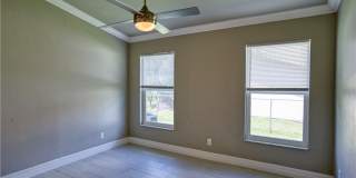 911 SW 3rd Avenue Gallery 13