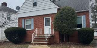 Beautiful Three Bedroom Home Gallery 1