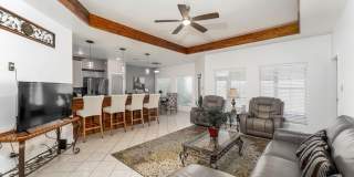 1 Torrey Pines Dr. Gallery 1