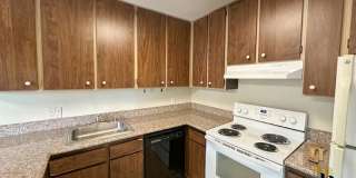 2200 Woodside Lane Gallery 5