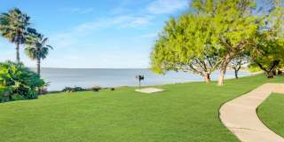 The Bay Club Apartments Gallery 15