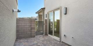 Summerlin Beauty With Bed and Bath On 1st Floor Gallery 47