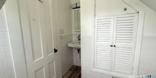 84 Alcove Street Gallery 21
